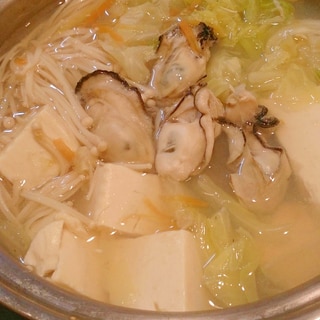 牡蠣の中華スープ鍋